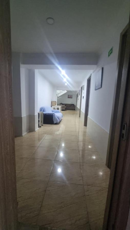 Femi Ji Hotell Batumi Exteriör bild